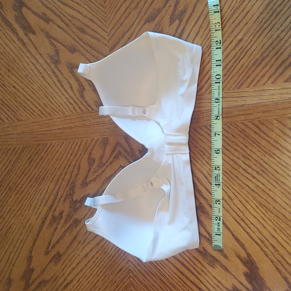 2 Bras - Picture 3 of 8